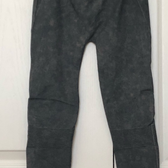 Leggings/Tights - Picture 5 of 10